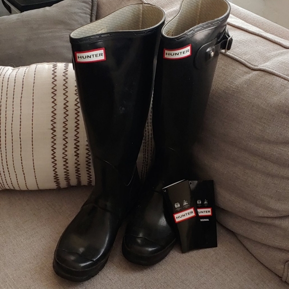 Hunter Shoes - Hunter Tall Black Gloss Boot - Size 9